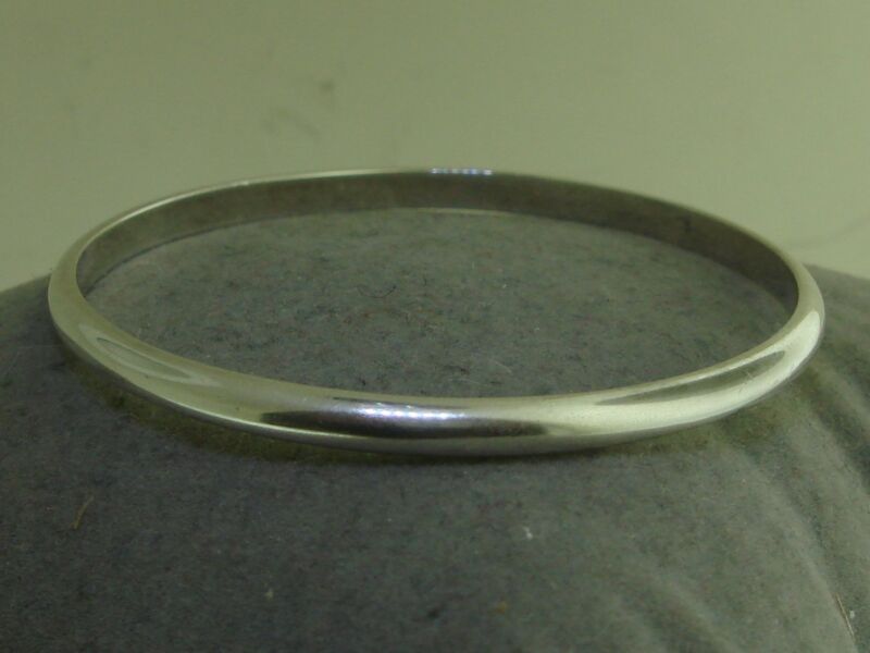 Vintage sterling silver bangle bracelet for children, circa 1970s