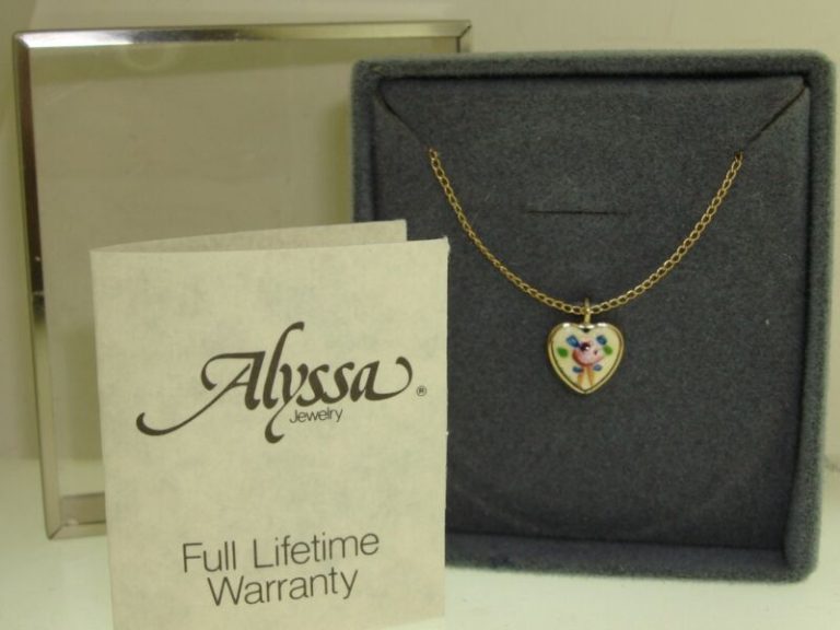 Vintage 14K gold-filled cloisonné enamel heart necklace with rose and leaf design