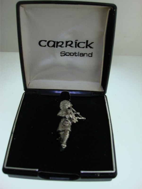 Vintage Scottish Highland Piper Brooch
