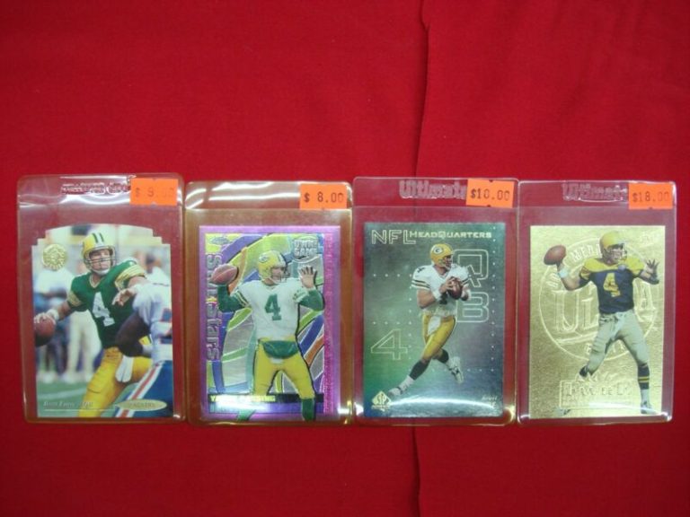 Brett Favre Green Bay Packers Football Card Lot (4 Cards) - HOF Quarterback