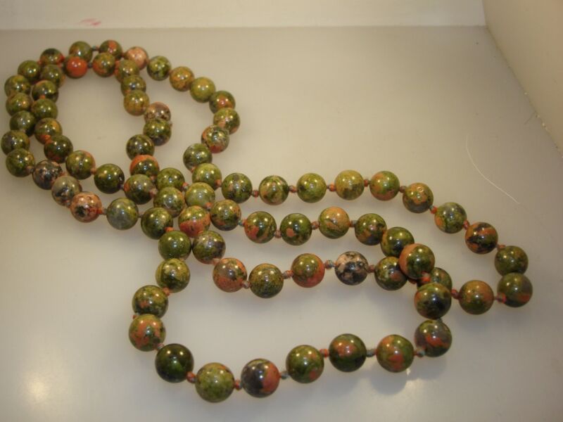 Vintage Unadite Bead Necklace