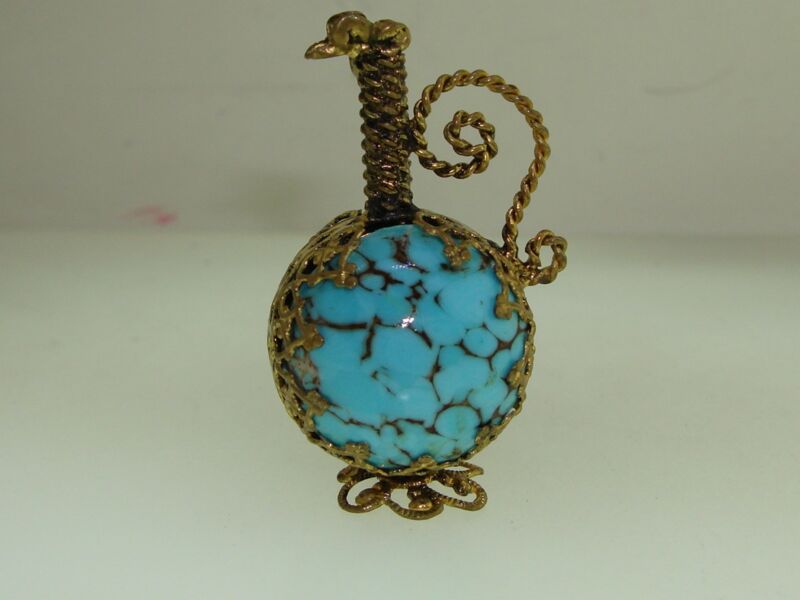 Vintage Czech blue glass and gold filigree pitcher pin brooch (1940s-50s)