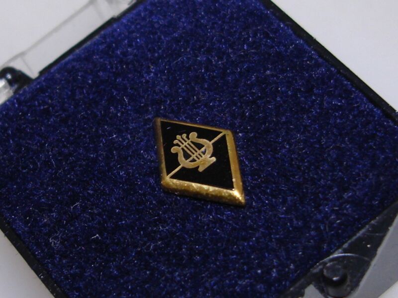 Vintage gold filled enamel choir tie tac by Dieges & Cluse, N.Y.N.Y.
