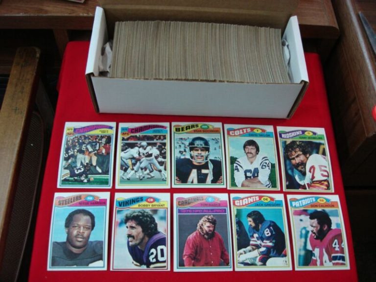 Vintage 1977 Topps Football Card Lot