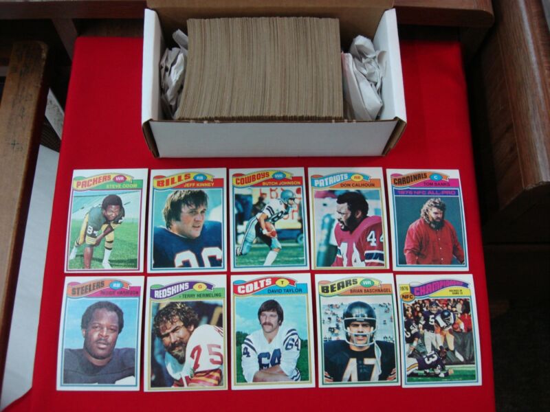1977 Topps Football Card Lot (275+ Cards) - Nice Condition