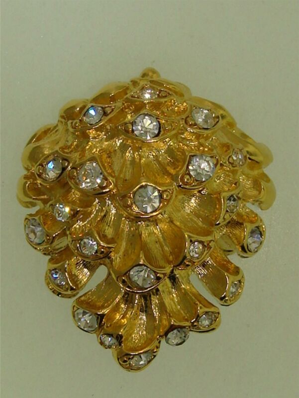 Vintage Trifari gold tone rhinestone pine cone pin brooch from the 1970s-80s