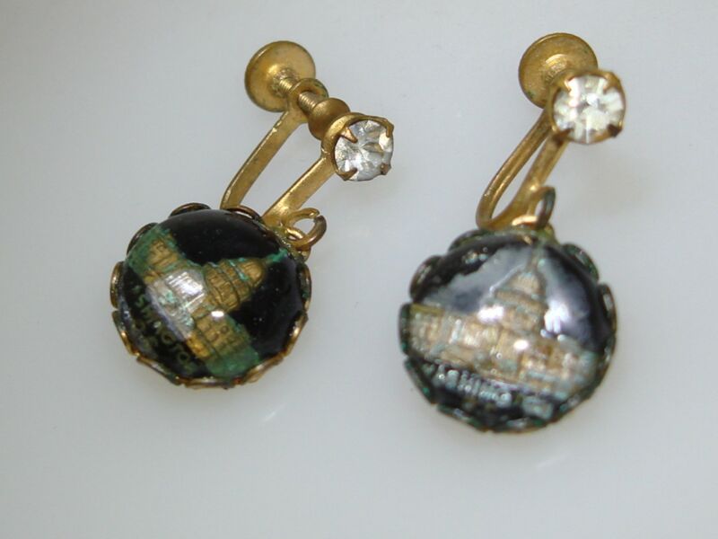 Vintage 1940s-50s reverse carved glass Capitol Building dangle earrings