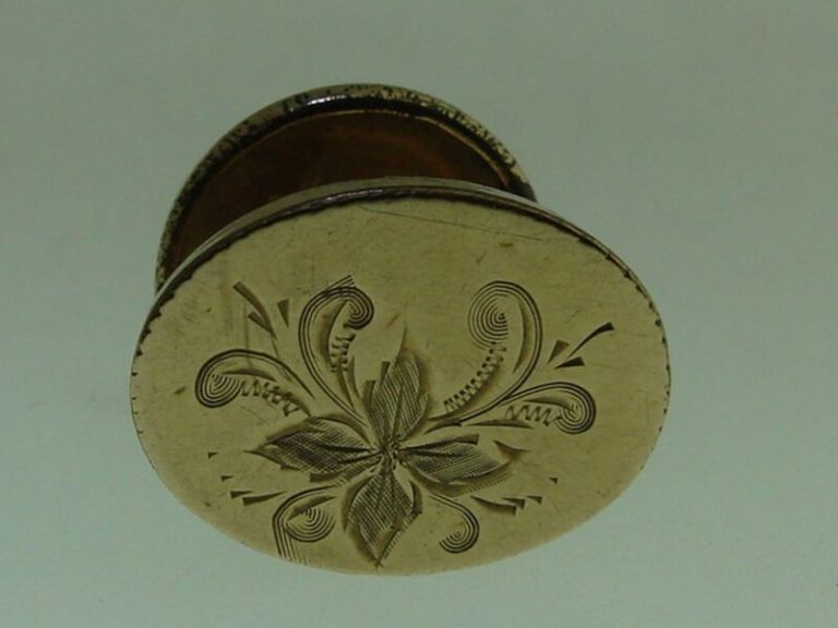 Antique Victorian rose gold-filled collar button with intricate floral engraving