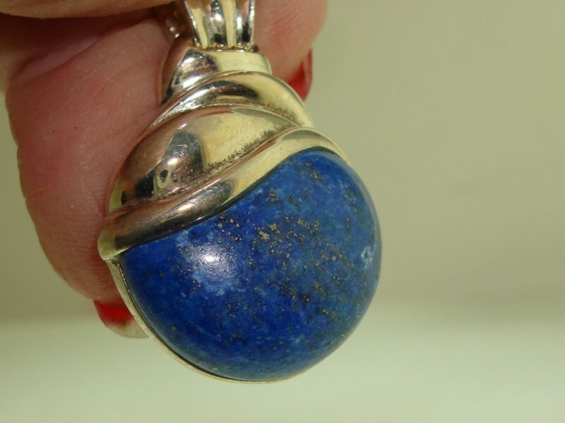 Vintage sterling silver and lapis pendant signed TH with 925 hallmark