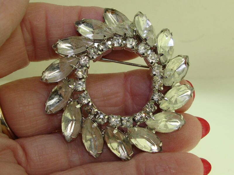 Vintage 1960s rhinestone pin brooch, silver tone