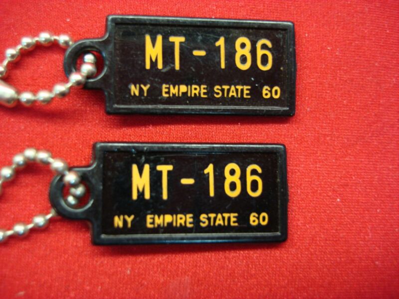 Vintage 1960 New York Keychain - License Plate Key Finder