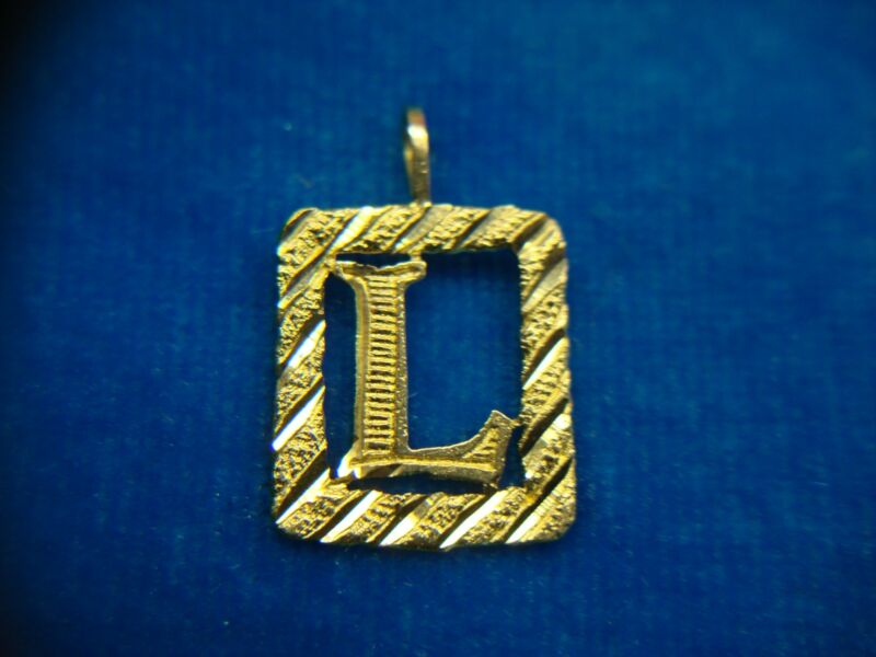 Petite 14K Yellow Gold Diamond Accent 'L' Pendant - Pre-Owned