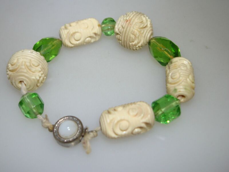 Vintage 1920s-30s Czech Art Glass Bead Bracelet with Smiling Faces