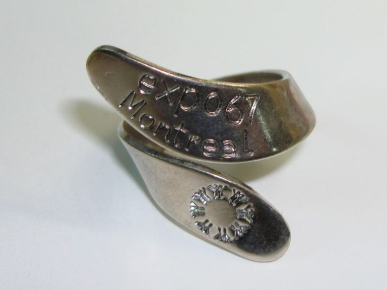 Vintage 1967 Montreal Expo Souvenir Silver Crossover Ring, Adjustable Size 7