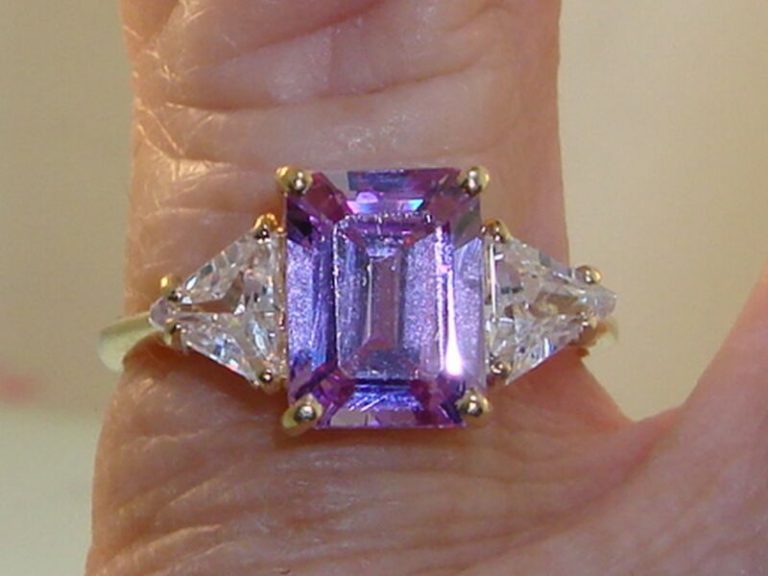 10K gold ring with purple quartz and clear accents