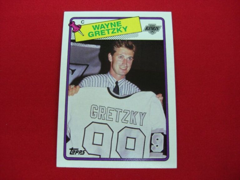 1988-89 Wayne Gretzky Topps Hockey Card #120 (Los Angeles Kings)