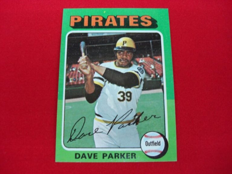Vintage 1975 Topps Mini Dave Parker #29 Pittsburgh Pirates Baseball Card