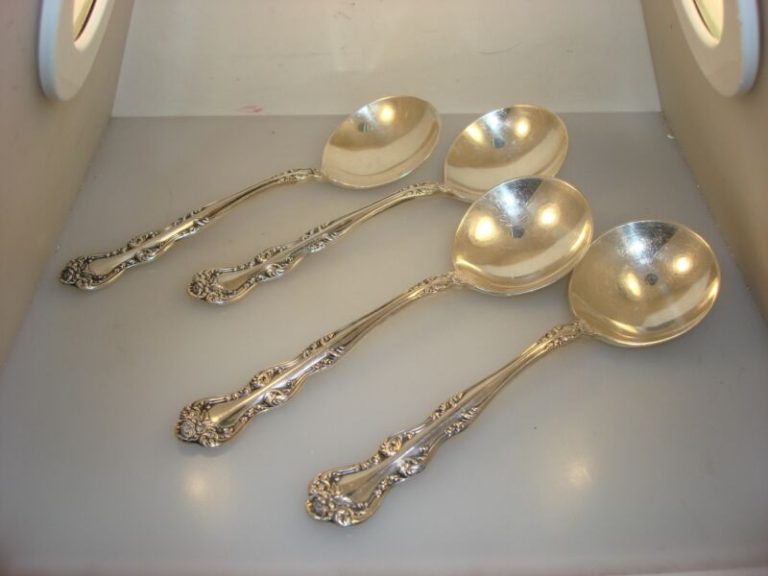 Set of 4 Rare Holmes & Edwards 1904 Venice (Orient) Silverplate Bouillon Spoons