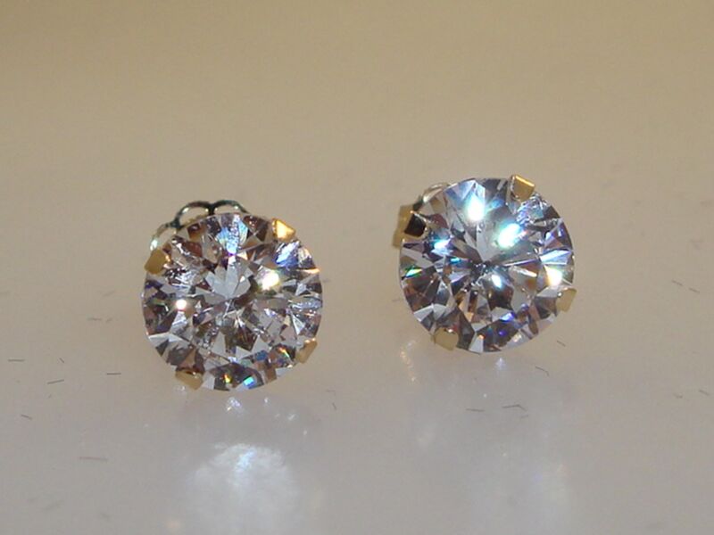 14K Gold Stud Earrings with CZ Stones (1.6 CTW), Near Mint Condition