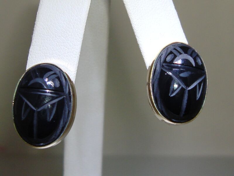 Vintage Admark Gold Filled Carved Onyx Scarab Screwback Earrings