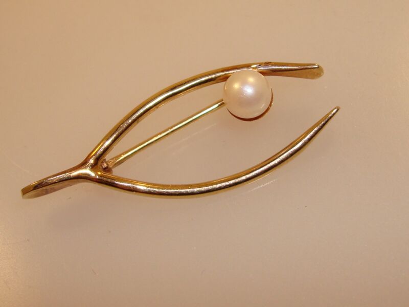 Vintage 12K gold filled freshwater pearl wishbone brooch pin from the 1960s