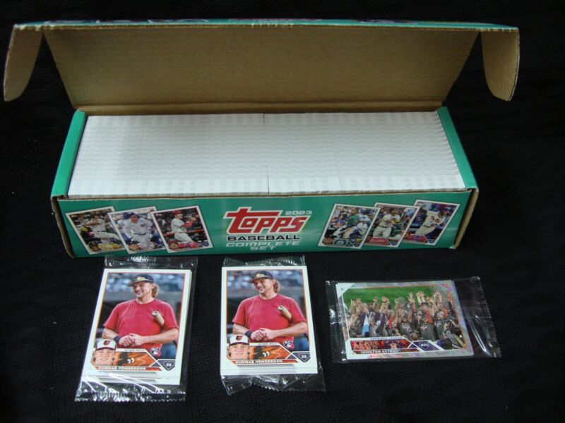 2023 Topps Gold Star Factory Set with a serialized Soto foil