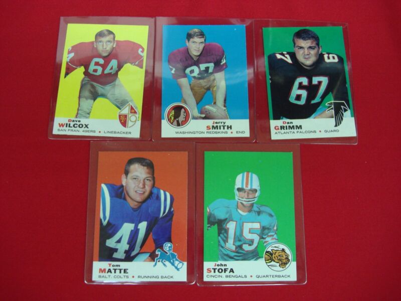 Five 1969 Topps Football cards in Near Mint or better condition.