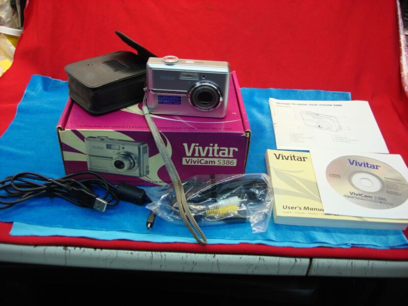 Vivitar Vivicam 5386 digital camera in excellent condition, like new