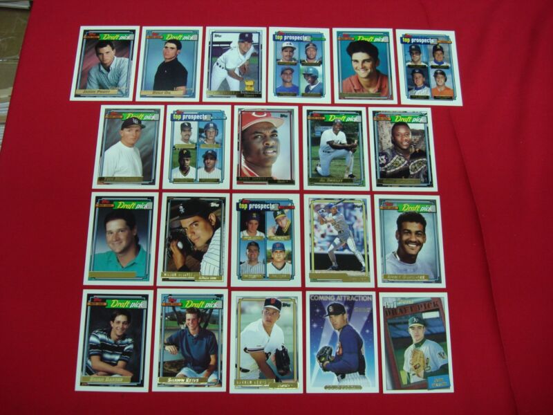 Lot of 21 Topps Gold and Winners baseball cards from 1992, 1993, and 1994, including rookie cards.