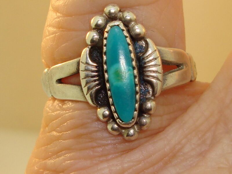 Vintage Southwestern Bell Trading sterling silver and turquoise ring, size 7