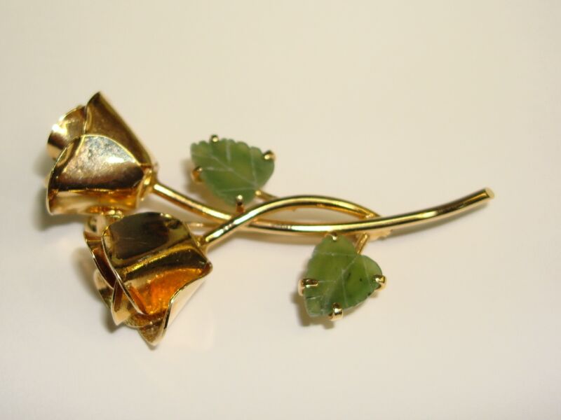 Vintage 1970s gold-tone rose and jadeite leaf pin brooch