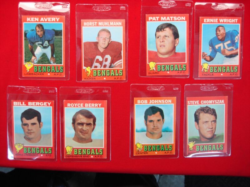 Vintage 1971 Topps Football Cincinnati Bengals player card lot featuring Bill Bergey and more
