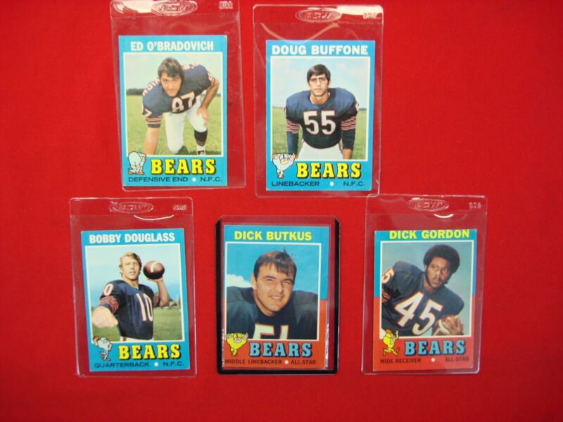 Vintage 1971 Topps Chicago Bears football card lot including Dick Butkus