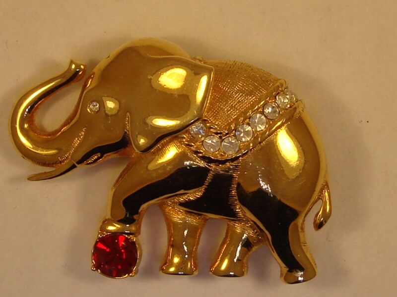 Vintage 1980s Swarovski crystal elephant brooch pin, gold and red, excellent condition
