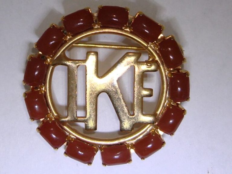 Vintage 1950s Eisenhower 'Ike' Political Pin