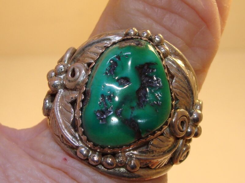 Vintage Native American Sterling Silver & Turquoise Ring | Size 9.5