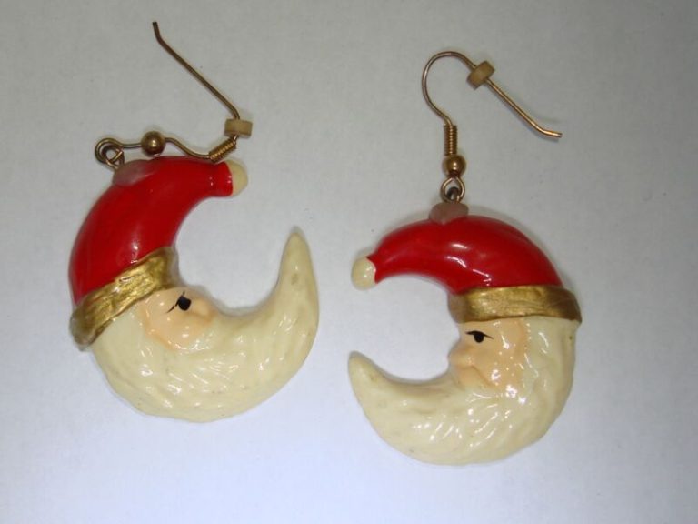 Vintage 1980s Santa Claus pierced earrings