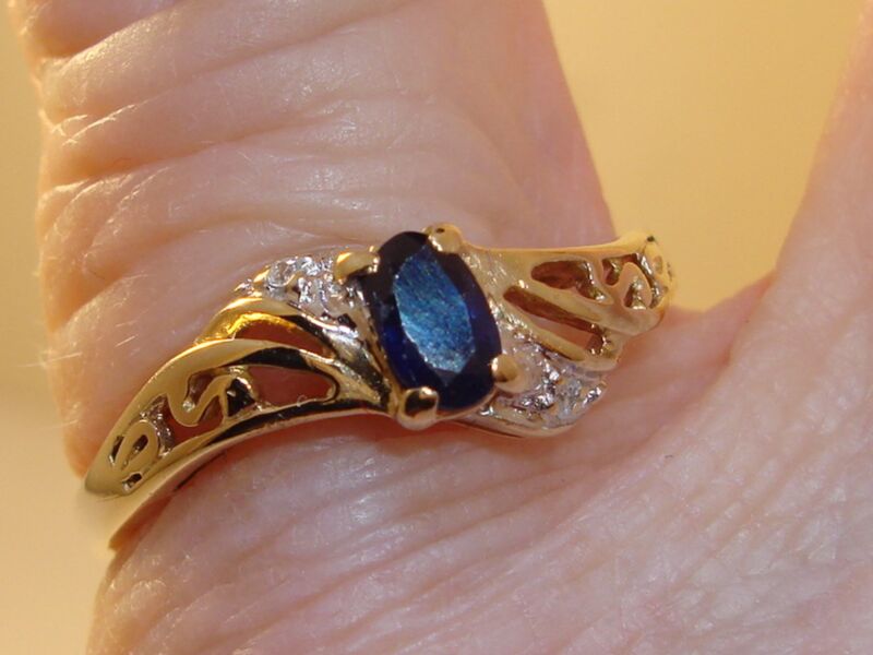 Vintage 10K gold sapphire and diamond ring, size 7
