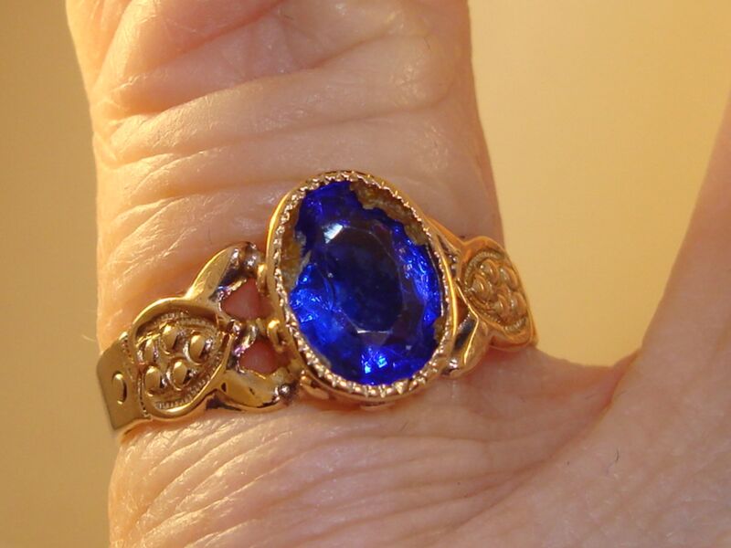Vintage 10K rose gold blue stone solitaire ring, size 5.5, signed D.F.