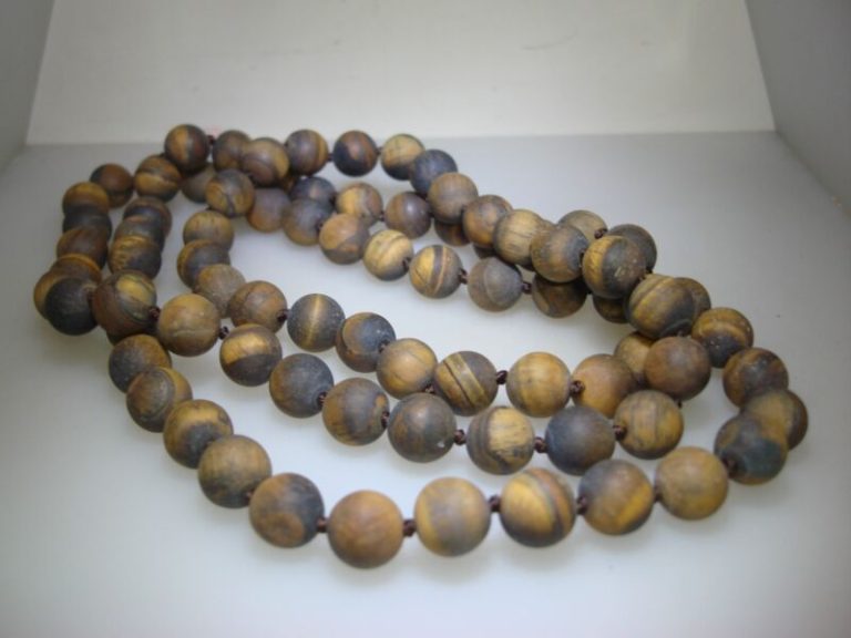 Authentic Raw Tigers Eye Beaded Necklace (36″) – Chunky Statement Piece