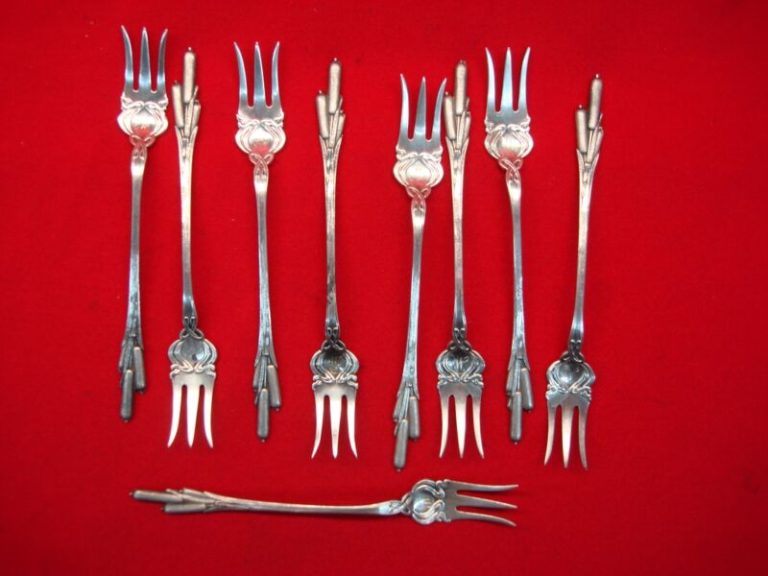 Antique Durgin Sterling Silver Cat Tails Cocktail Forks (Set of 9), Monogrammed, 5.5″ – Vintage Gorham