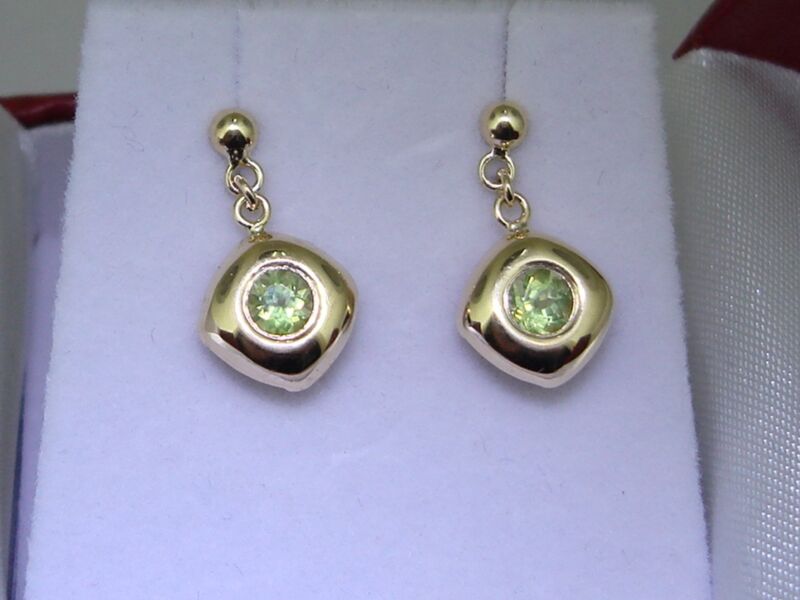 10K Gold Peridot Dangle Earrings