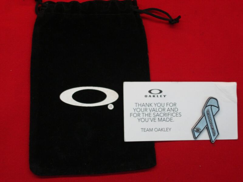 Oakley Veterans Day Pin 2022 - New on Card with Velvet Bag