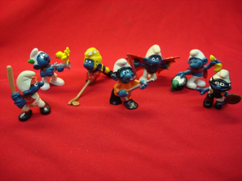 Vintage Schleich Smurfs figures lot (1978-1981) including sports and more, excellent condition
