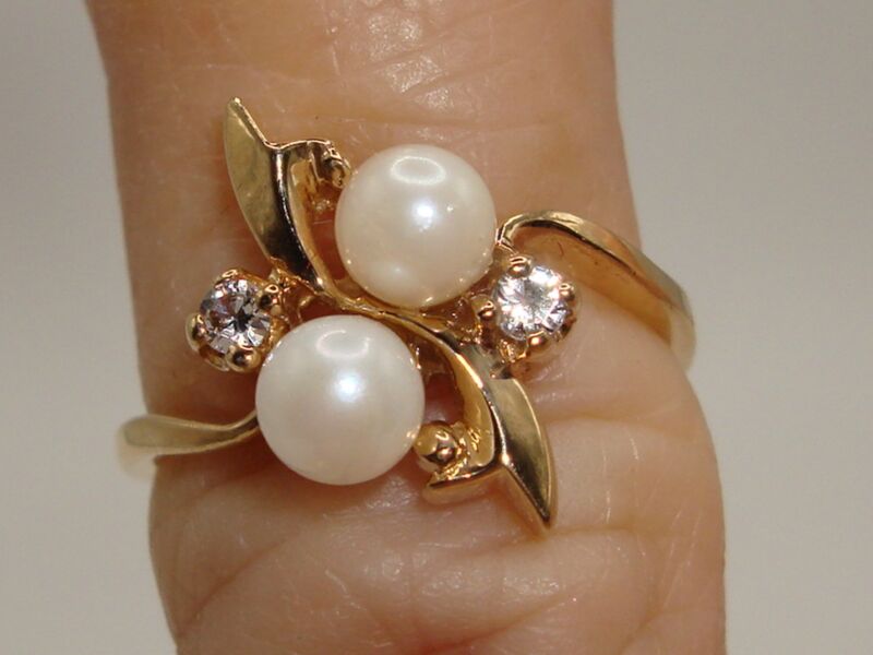 10K gold pearl and spinel ring, size 4.5