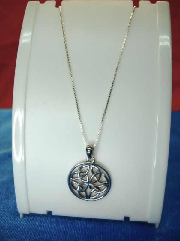 Sterling silver Celtic pendant with intricate design, 19mm