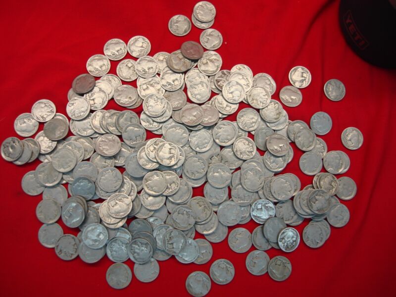 250 vintage Buffalo nickels, pre-1938 uncirculated coins with patina