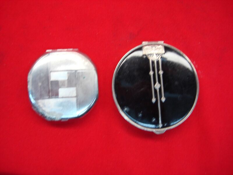 Vintage Art Deco compact set, functional and unique