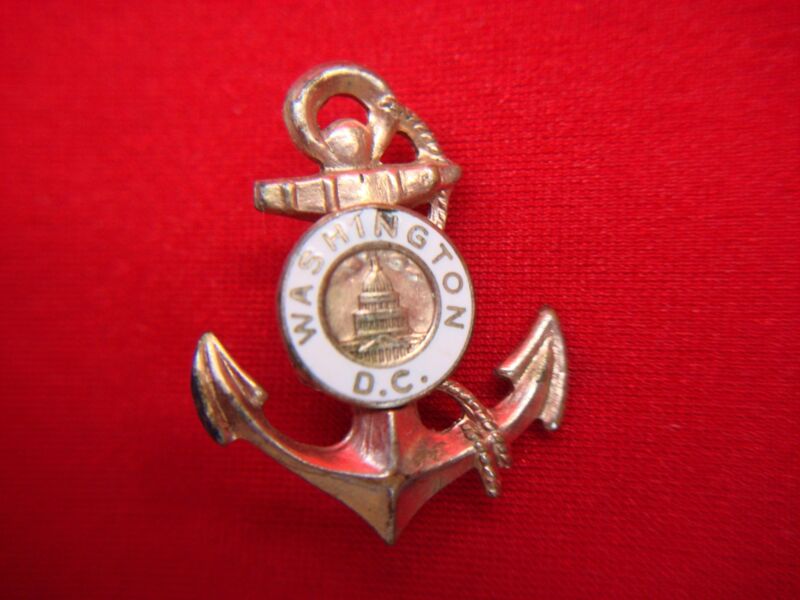 Vintage gold-tone Washington, D.C. souvenir pin with an anchor design.