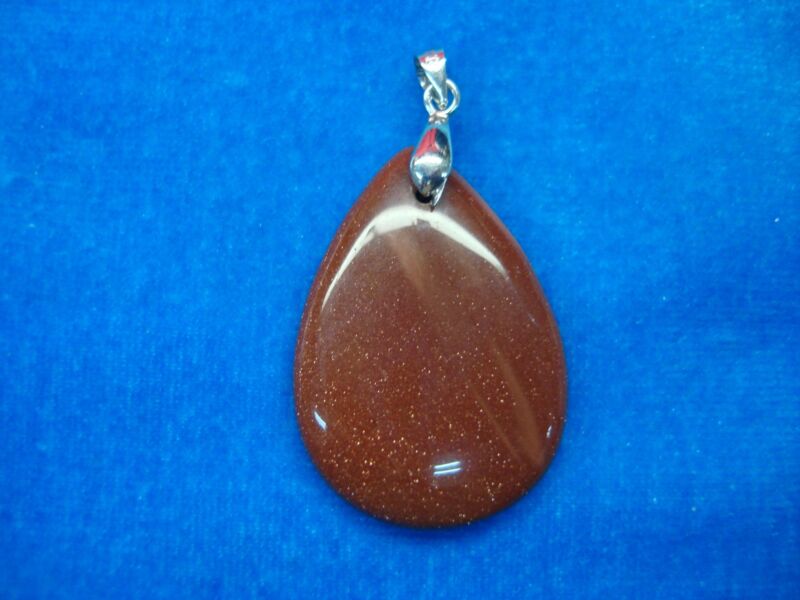 Pear-shaped goldstone pendant in 18K white gold plated setting